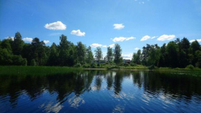 Nettes Ferienhaus mit Garten direkt am See